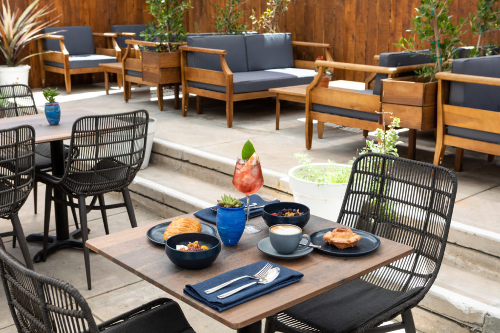 Stone Street LA Exterior