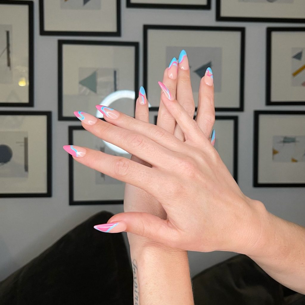 UNCOVERLA 10 QUESTIONS - Bicolor Nail Founder TJ